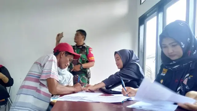 Tumpahan Minyak Pertamina Cemari Perairan Muara Gembong