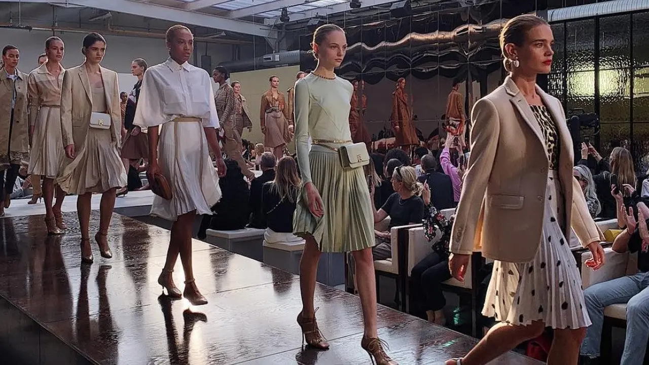 Debut Koleksi Riccardo Tisci untuk Burberry