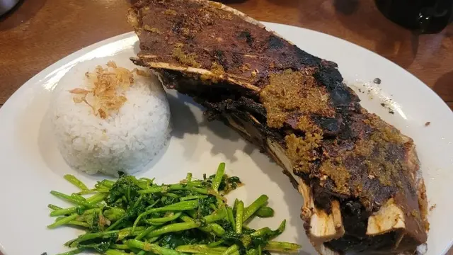 Ikan Goreng dan Rahang Tuna Om Botak (Google Maps/Lucki Junursyah)