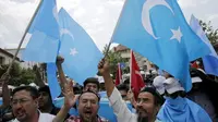 Demonstrasi Uigur Depan Kedubes Thai di Turki. (Reuters)