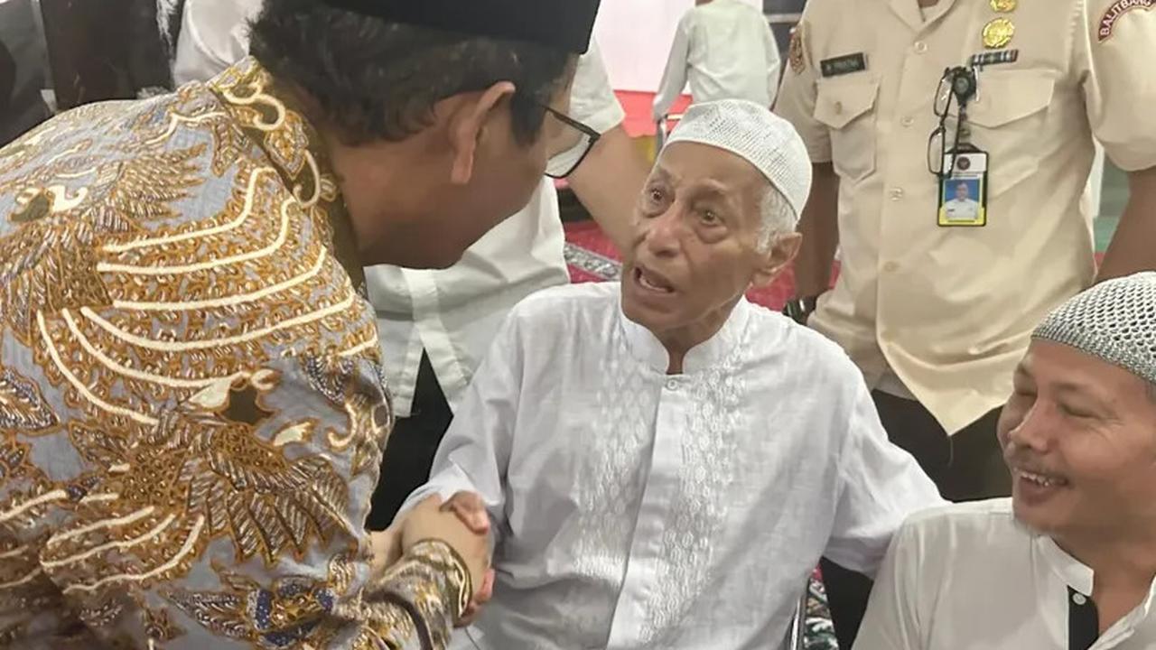 Quraish Shihab jadi Imam Salat Jenazah Ibrahim