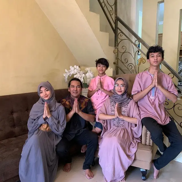 Rayakan Ultah Sang Ayah, Ini 6 Kebersamaan Glenca Chysara dan Rudy Chysara