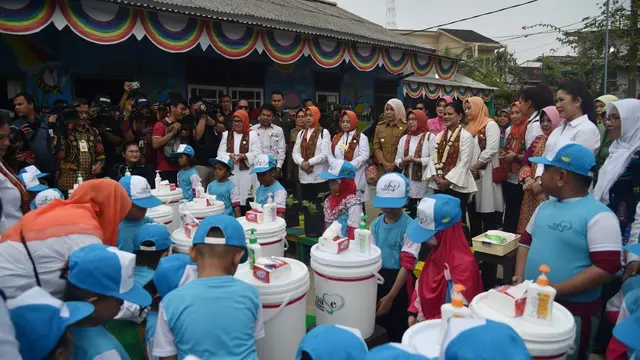 Tolak Hadiah Sepeda, Pelajar Disabilitas di Palembang Minta Laptop ke Iriana Jokowi