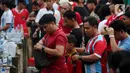 Kanit Reskrim Polsek Tanah Abang, Kompol Kukuh Islami menerangkan, pelaku awalnya membeli tiket kategori 3 atau cat 3. Tiket itu kemudian dipalsukan untuk dijual. Adapun, satu tiket palsu tersebut dibandrol dengan harga Rp 650 ribu. (Bola.com/M. Iqbal Ichsan)