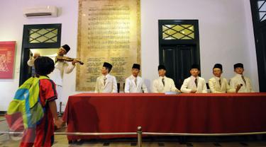 20151027-Museum Sumpah Pemuda Ramai Dikunjungi Para Pelajar-Jakarta