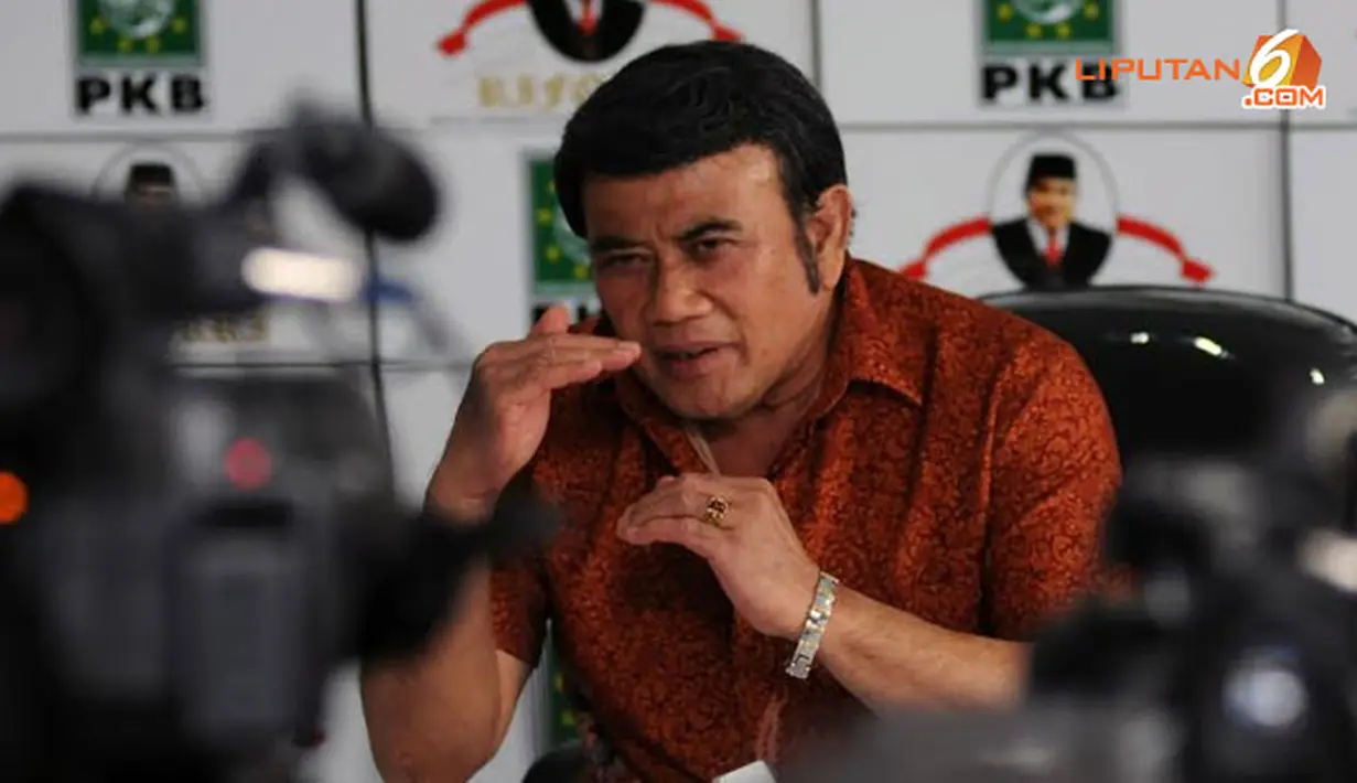 Rhoma menegaskan pembangunan moral sangat penting untuk membawa Indonesia ke arah yang lebih baik (Liputan6.com/Helmi Fithriansyah)
