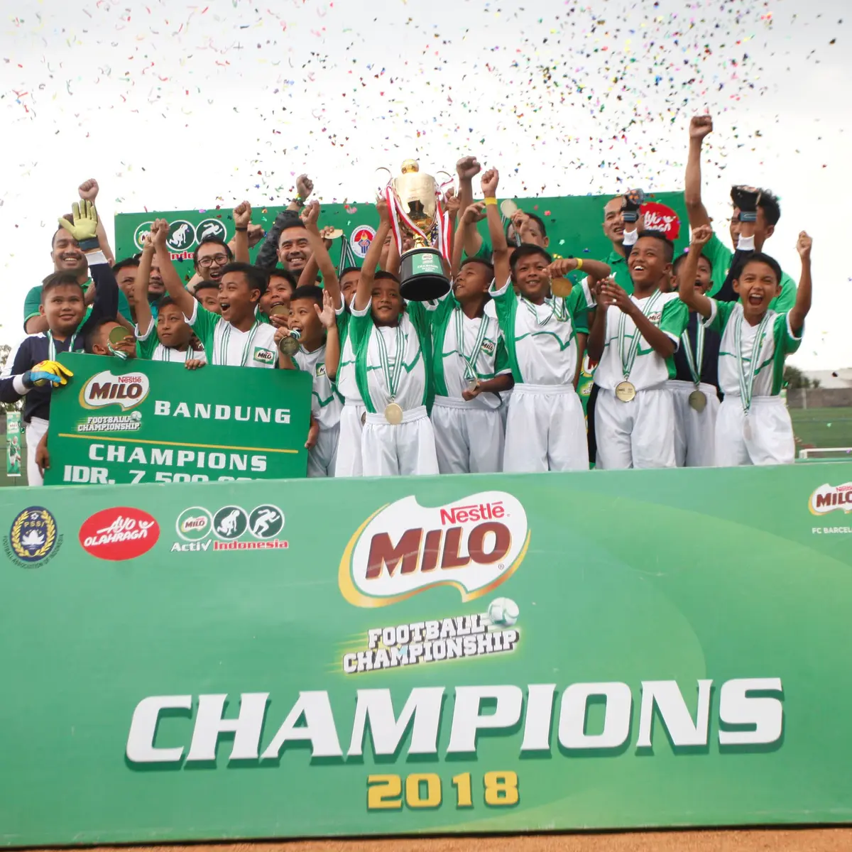 SDN Conggeang 1 Sumedang Raih Juara MILO Football Championship
