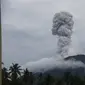 Gunung Ibu di Halmahera Barat, Maluku Utara meletus, Sabtu (12/1/2019) sore. (Dok BNPB)