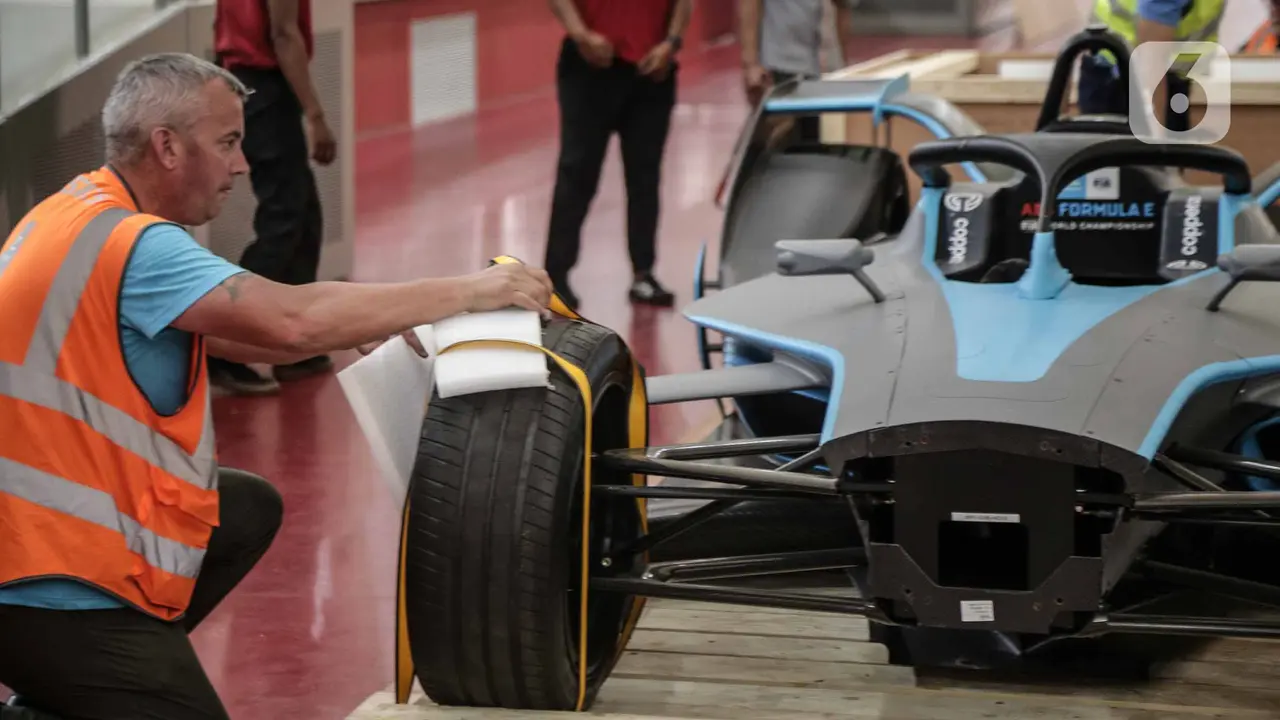 Begini Wujud Replika Mobil Formula E