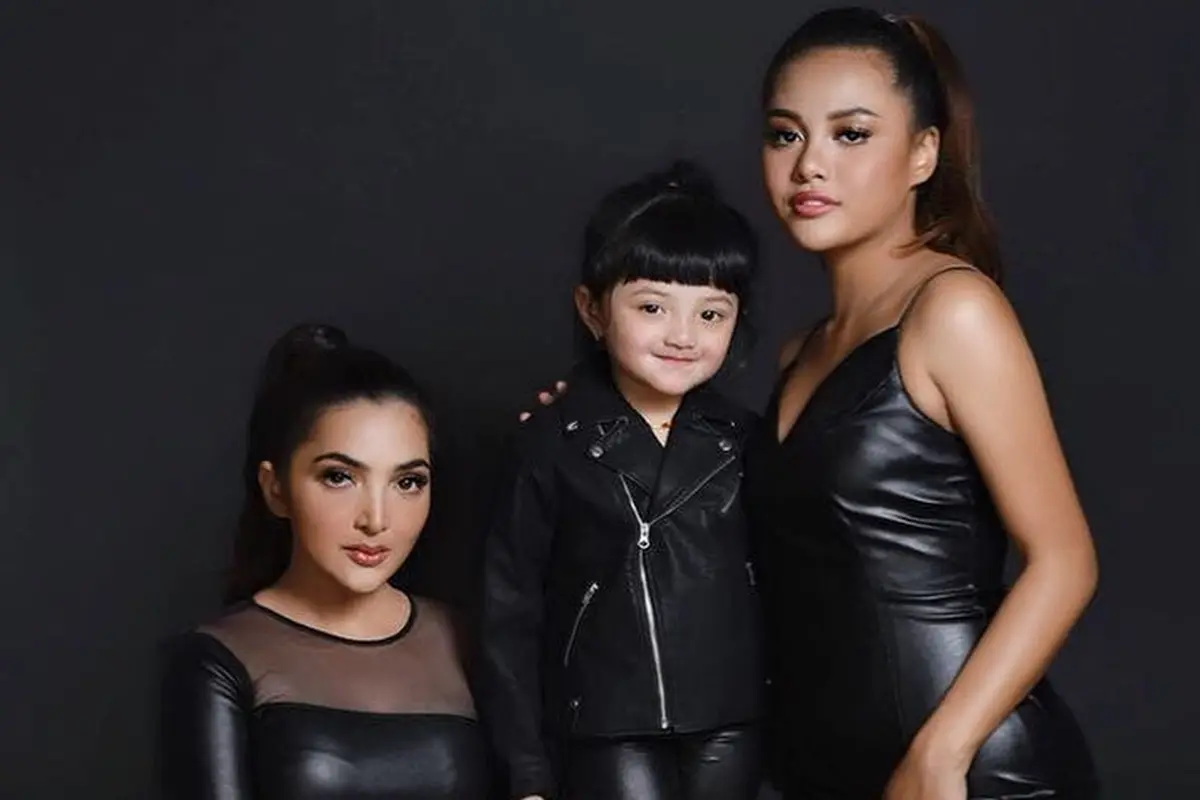 Ashanty dan Anak-Anaknya