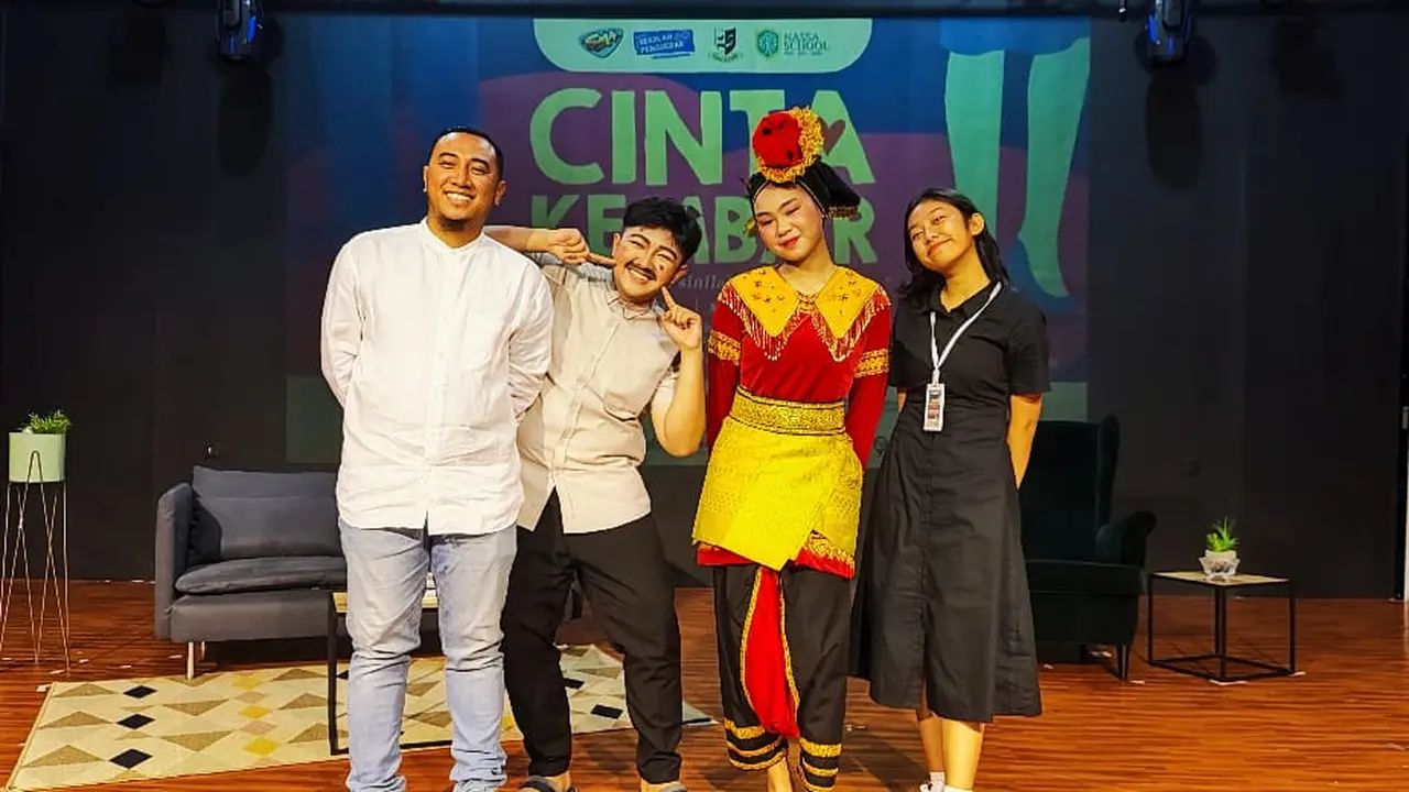 Teater Nalatar Hadirkan Pentas Cinta Kembar: Di sinilah Aku, Di sinilah Aku Menunggu…