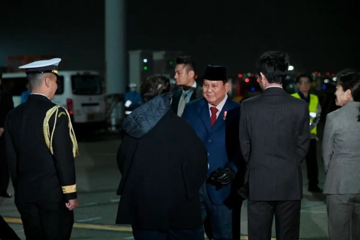 Presiden Prabowo Subianto saat tiba Bandara Haneda menandai kunjungan perdana sebagai Presiden RI di Tokyo, Jepang, Minggu (29/3/2026) (Dok: BPMI Sekretariat Presiden)