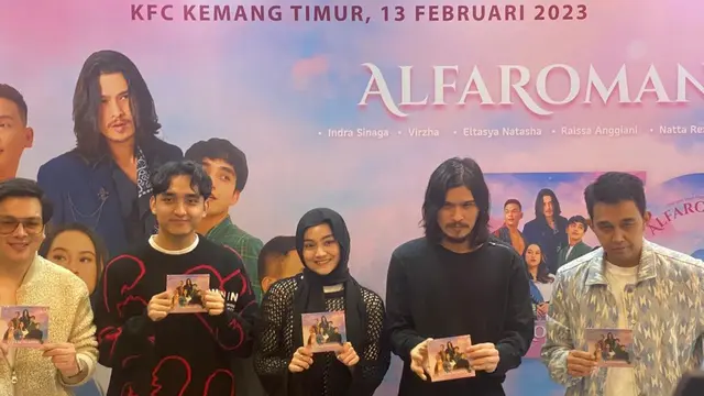 Virzha bersama Indra Sinaga tergabung dalam album kompilasi Alfa Romansa.