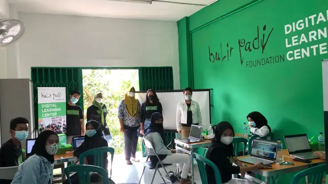 Digital Learning Program Yayasan Bulir Padi