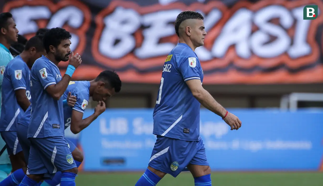 <p>El Loco terpilih sebagai starter saat bertandang ke markas FC Bekasi City di Stadion Patriot Candrabhaga, Bekasi pada Senin (19/09/2022). (Bola.com/Bagaskara Lazuardi)</p>