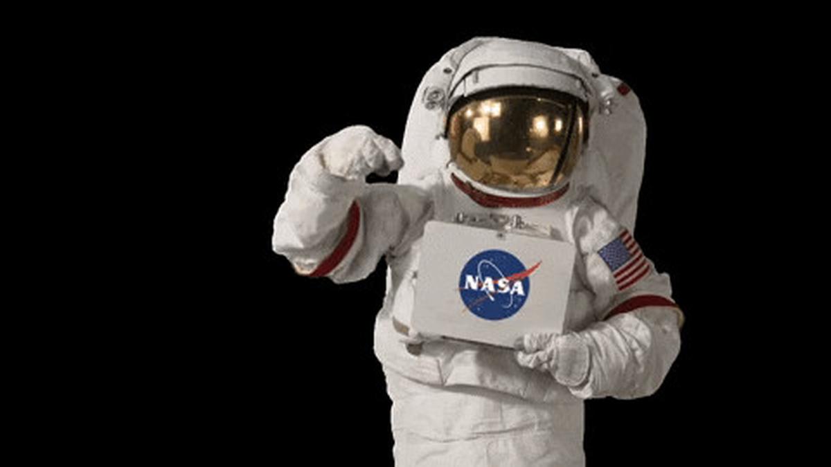Misi ini menjadikannya astronot Amerika Serikat pertama dan salah satu dari enam astronot yang menghabiskan waktu selama setahun di luar angkasa.&nbsp;