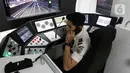 Meski keretanya buatan Korea Selatan, simulatornya sendiri dibuat di Indonesia oleh PT LEN Industri. (Liputan6.com/Herman Zakharia)