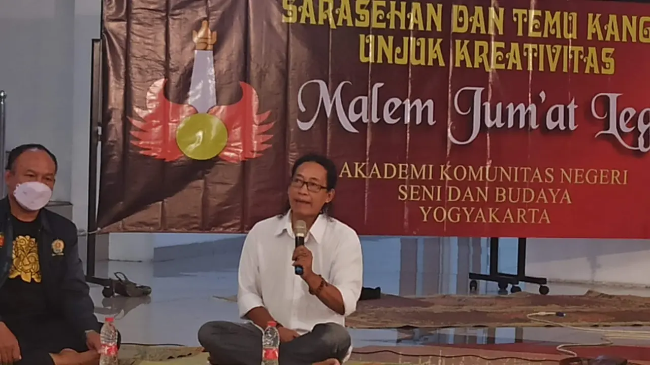 Pegiat budaya Hangno Hartono