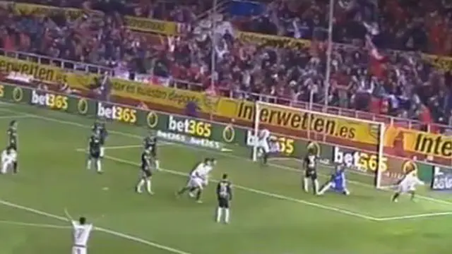 Sevilla Gulung Granada