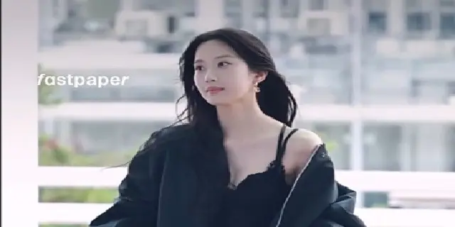 Terbang ke Jakarta, Moon Ga Young Bikin Sensasi dengan Pakai Lingerie di Bandara Incheon