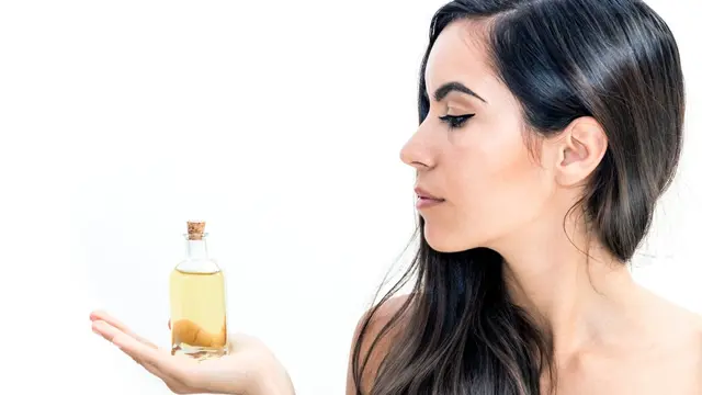 Ilustrasi argan oil untuk rambut lurus dan sehat