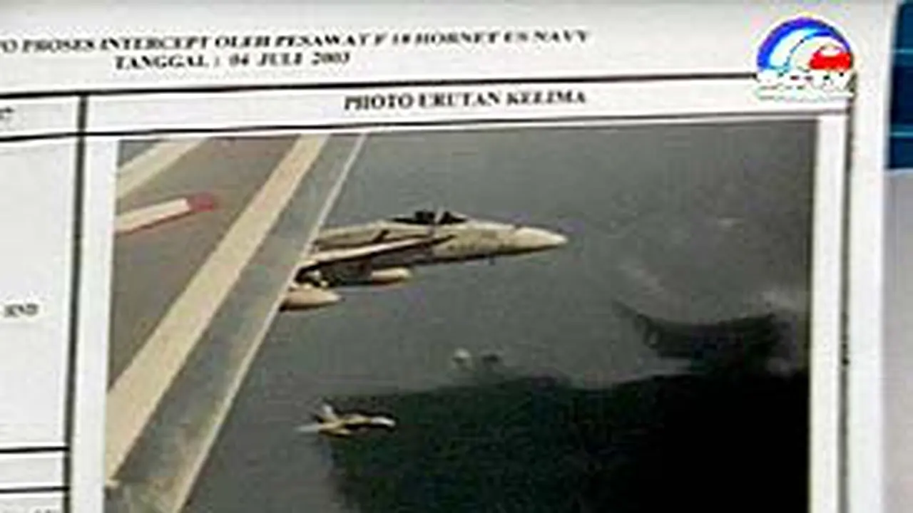 050703cPesawatAS.jpg