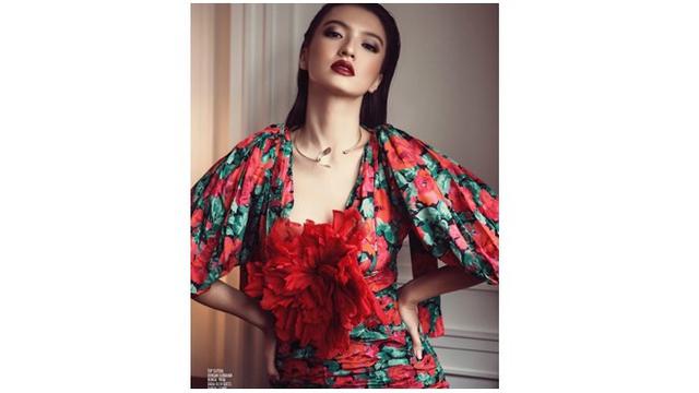 6 Potret Raline Shah dengan Makeup Tebal, Bak Seleb Hollywood