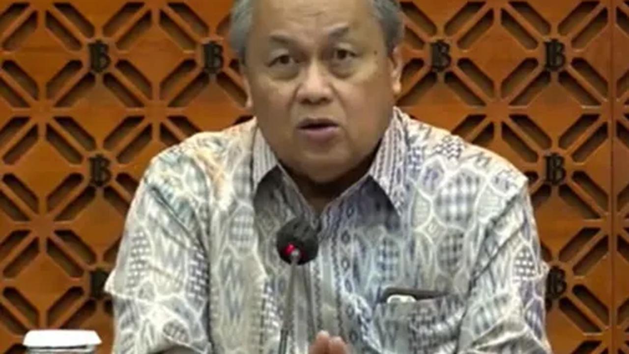 “Komponen-komponen barang yang diperdagangkan itu juga mendukung pengendalian inflasi. Sehingga itu alasan kami terus mempercepat digitalisasi keuangan karena manfaatnya banyak," kata Perry.