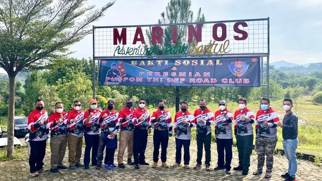 aksi sosial yang digelar Pusat Polisi Militer (Puspom) TNI di Desa Cijayanti, Babakan Madang, Kabupaten Bogor, Jawa Barat, pada 23 Oktober 2021.