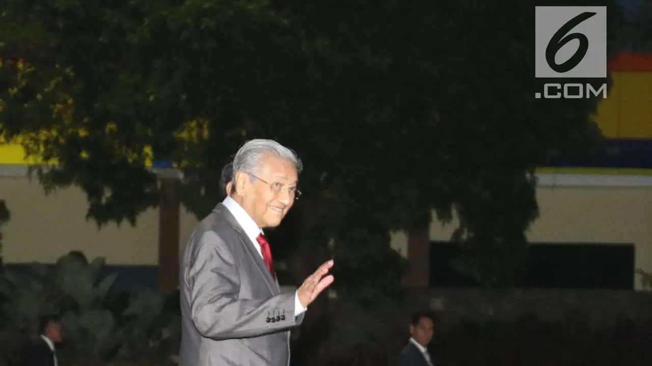 Presiden Jokowi Sambut Kedatangan PM Mahathir Mohamad