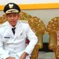 Agung Mukti Wibowo saat berjanji akan mendonasikan seluruh gajinya untuk rakyat usai pelantikan dirinya menjadi Bupati Pemalang. (Liputan6.com/ Ist)