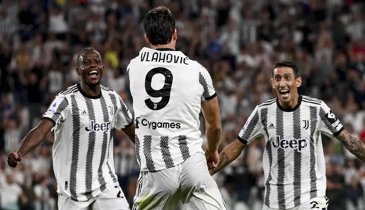 Juventus turun dengan kekuatan terbaiknya, termasuk pemain baru Angel Di Maria yang langsung masuk starting XI. (Marco Alpozzi/LaPresse via AP)