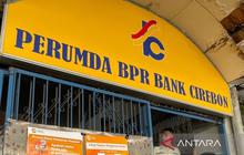 Pemkot Cirebon Serahkan Proses Hukum Kasus BPR Cirebon ke Kejari, Tiga Tersangka Ditahan