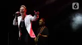 Penampilan penyanyi asal Irlandia, Ronan Keating pada acara The 90's Festival di Gambir Expo Kemayoran, Jakarta, Sabtu (10/8/2024). (Liputan6.com/Herman Zakharia)