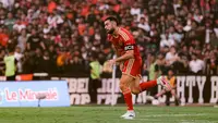 Aksi Jordi Amat bersama Persija Jakarta saat menjamu Persib Bandung dalam laga pekan kedua BRI Super League 2026/2026 di Stadion Utama Gelora Bung Karno, Jakarta, Sabtu (12/9/2026). (Dok. Persija)