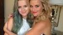 Reese Witherspoon dan Ava Elizabeth Phillippe. (via brightside.me)