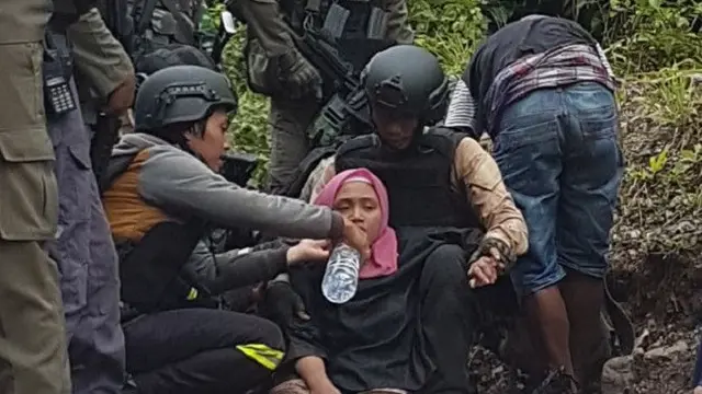 Kelompok Bersenjata Tembaki Mobil Freeport dan Pos Polisi