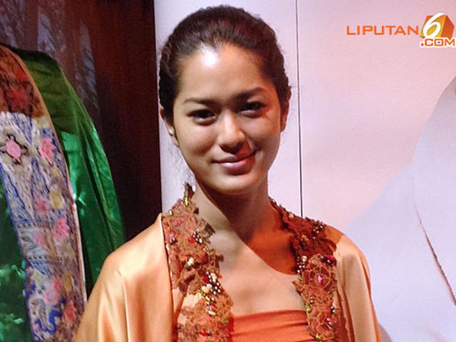 Ditanya Asmara Prisia Nasution Malah Tertawa Page 2 Showbiz Liputan6 Com