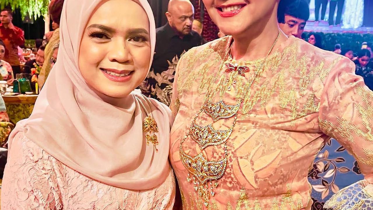 Potret Bella Saphira Hadir di Resepsi Pernikahan Rasyid Rajasa dan Tamara Kalla, Tampak Awet Muda