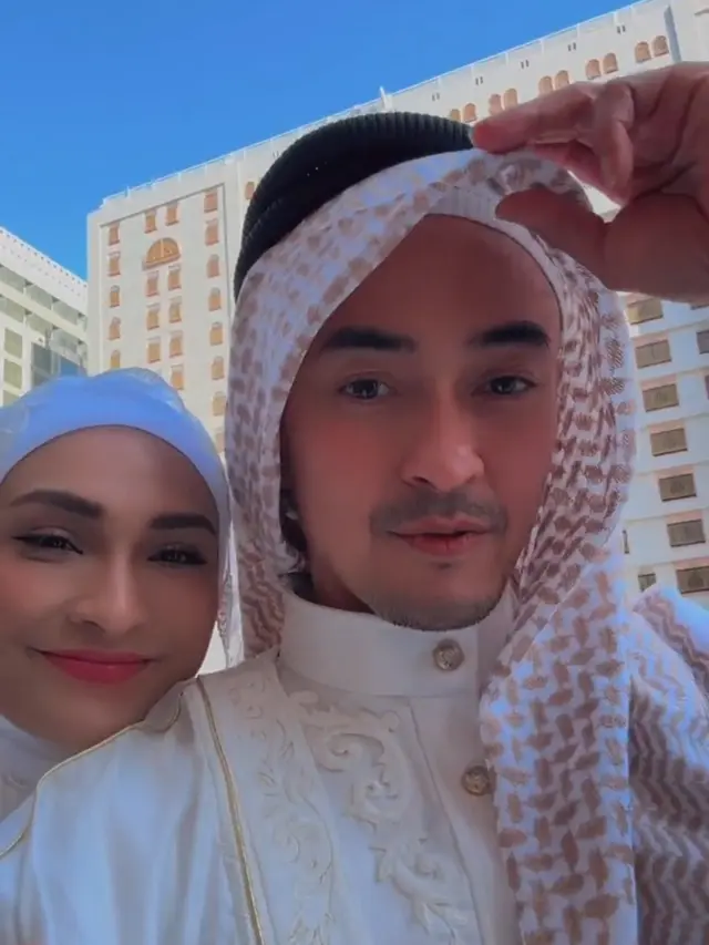 Akad Nikah Zumi Zola dan Putri Zulhas