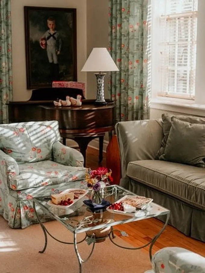 Tokopedia bersama Dekoruma pun membagikan inspirasi dan tips dekorasi rumah untuk menyambut silaturahmi virtual selama Ramadan.