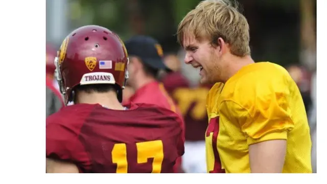 Pemain footbal bernama Jake Olson ini mampu buktikan bisa bermain di klub kesayangannya meski ia adalah seorang disabilitas tuna netra