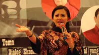 Calon Gubernur Kalimantan Barat Karolin Margret Natasa saat menjadi pembicara di sebuah seminar. (Istimewa)