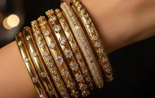 Memahami Perbedaan Gelang Emas 24K, 22K, dan 18K serta Lebih Cocok Mana untuk Ibu 45 Tahun?