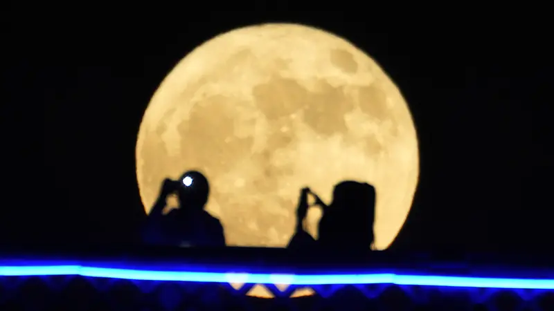 Supermoon Pertama di Tahun 2023