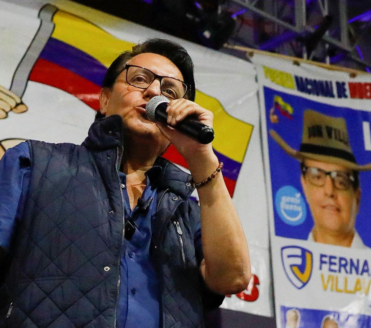 Kandidat calon presiden Ekuador, Fernando Villavicencio saat melakukan kampanye sebelum insiden penembakan tersebut terjadi di Quito (9/8/2023). Dalam kampanyenya, Villavicencio fokus pada masalah keamanan dan memberantas korupsi.