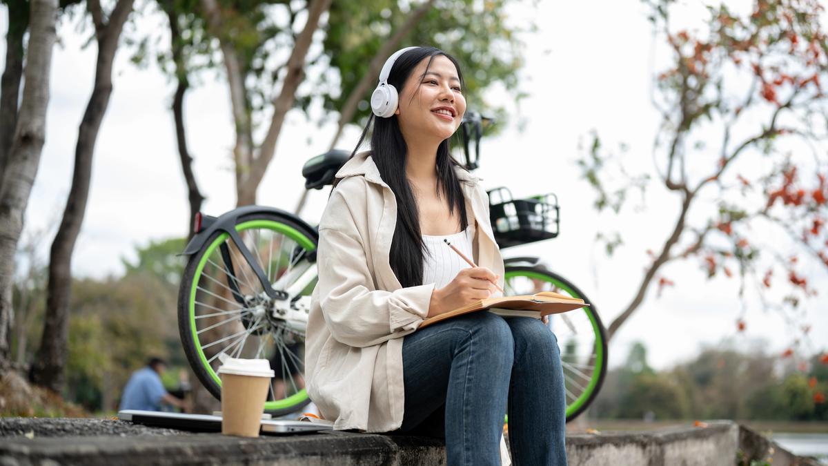 12 Kebiasaan Minimalis Tiap Zodiak di 2026 agar Hidup Lebih Tenang