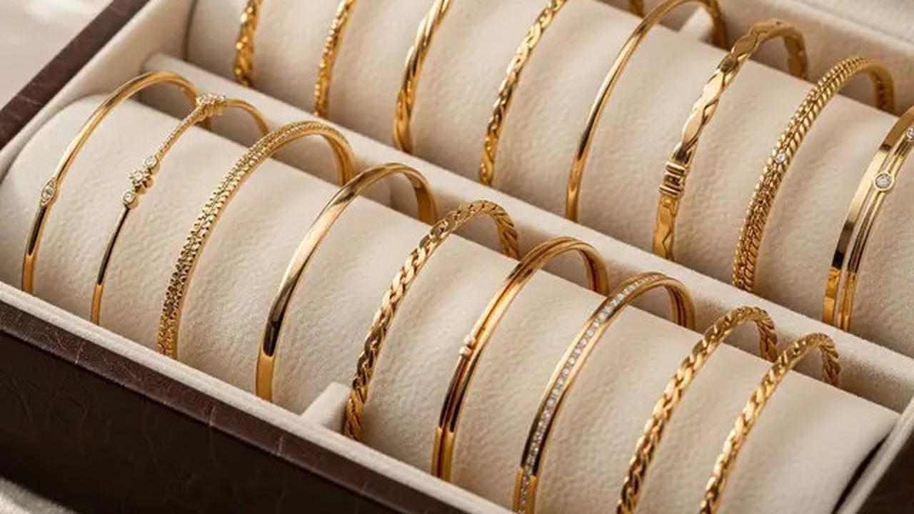 8 Tips Anti Salah Pilih Gelang Emas Kecil untuk Kado Orang Tersayang, Bikin Doi Senang