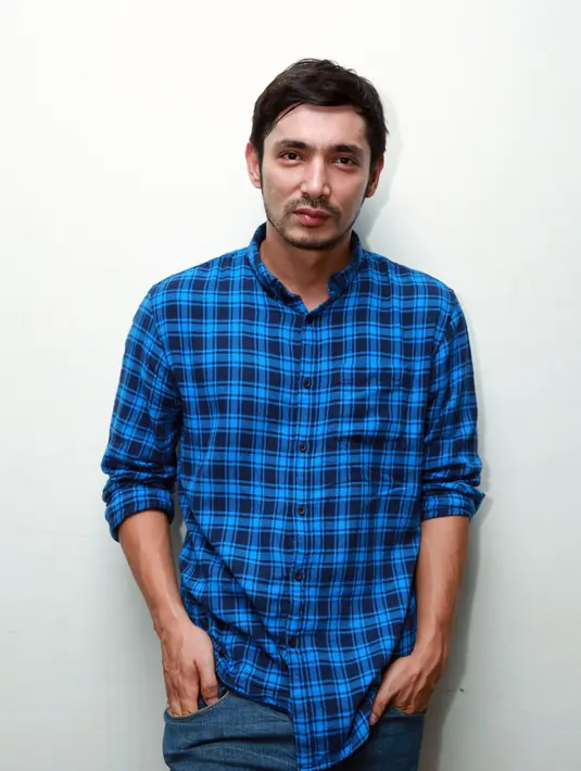 'Dengan kita meningkatkan awareness kanker payudara terutama pada laki-laki, diharapkan deteksi dini bisa dilakukan dan kanker lebih besar peluangnya disembuhkan,' tutur Abi. (Deki Prayoga/Bintang.com)