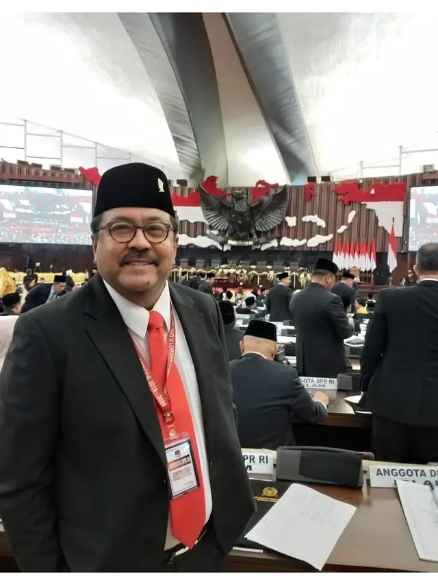 Gaya Seleb Tanah Air Saat DiLantik Jadi Anggota DPR RI